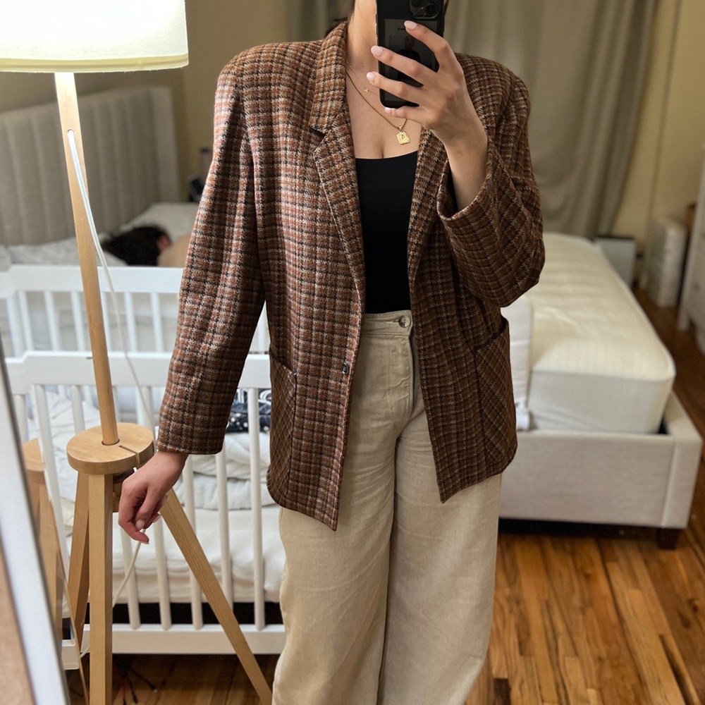 Brown plaid blazer. Size XL